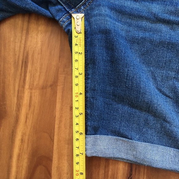 SOLD Distressed Denim Bermuda Shorts sz 2 jean shorts - Picture 9 of 9